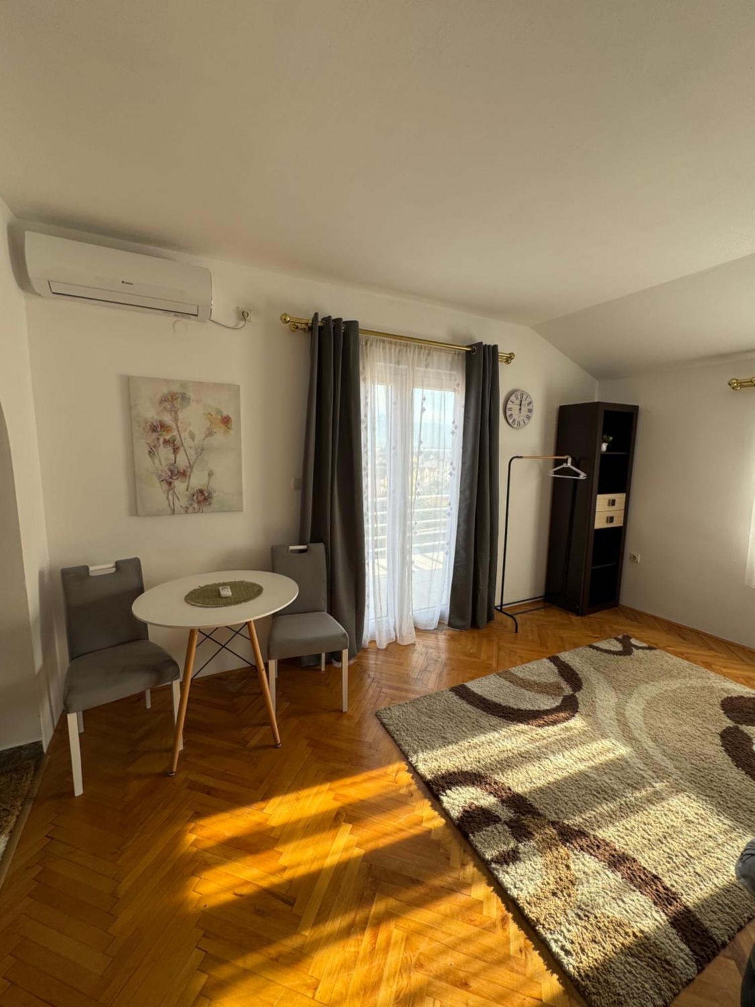 Apartmani Breze Podgorica Extérieur photo