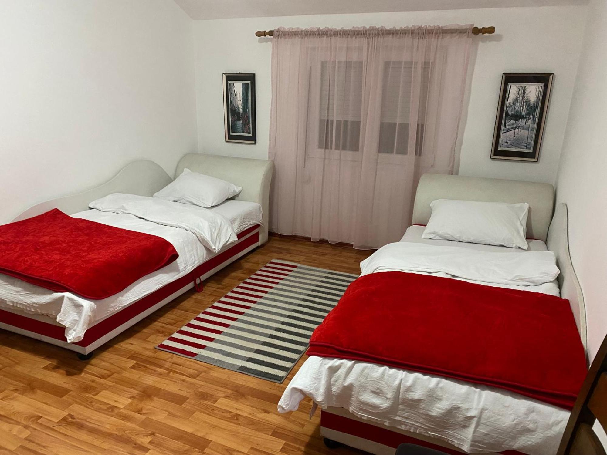 Apartmani Breze Podgorica Extérieur photo